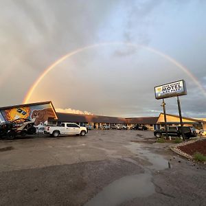 Four Winds Motel & Rv Park